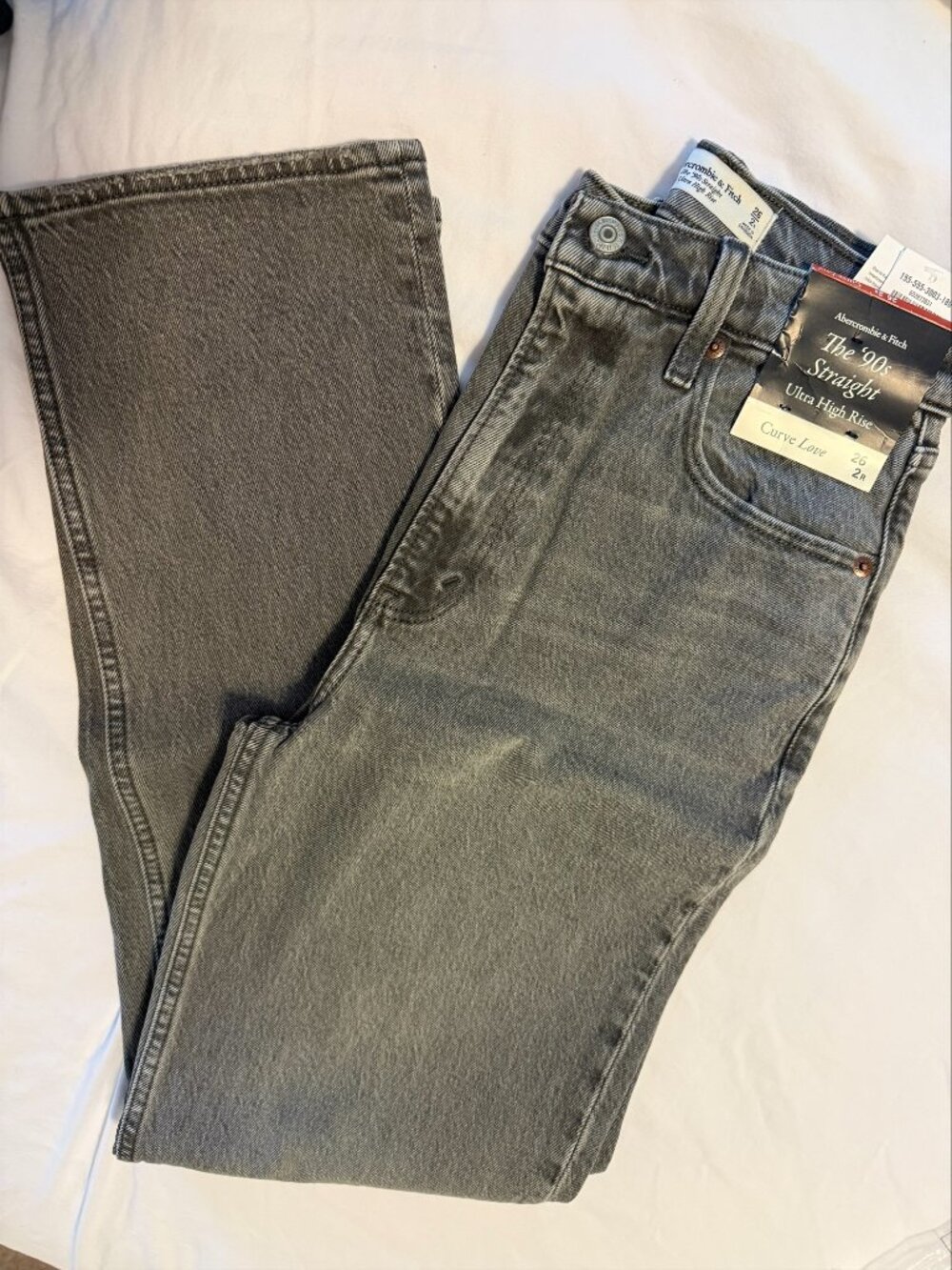 Abercrombie &Fitch Curve Love Ultra High Rise 90s Straight Jeans